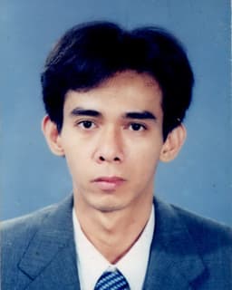 Ảnh chân dung của Vương Tấn Đức